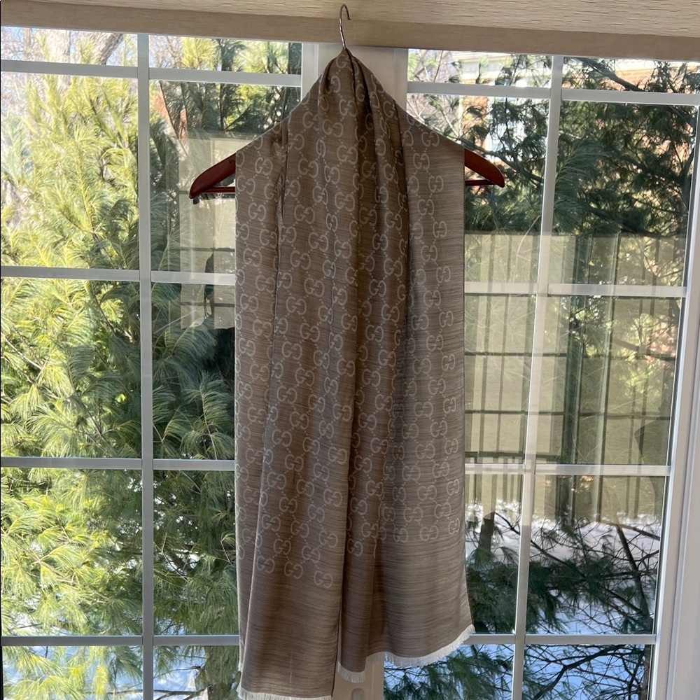 Gucci Brown Patterned Scarf